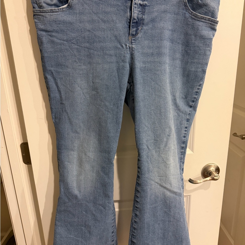 Gloria Vanderbilt Light Blue Flare Jeans